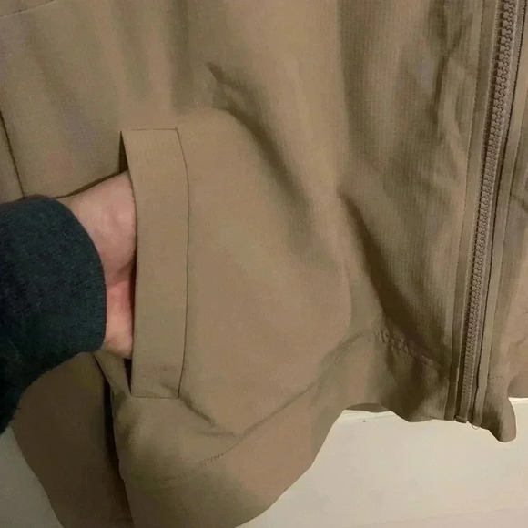 NWT Grand Running Club Marco Jacket in Taupe/Oatmeal/Tan, Mens size Large - Picture 7 of 10